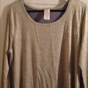 💖💖Gold and silver T shirt 👚NWT